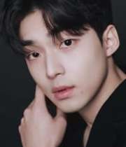 배현성